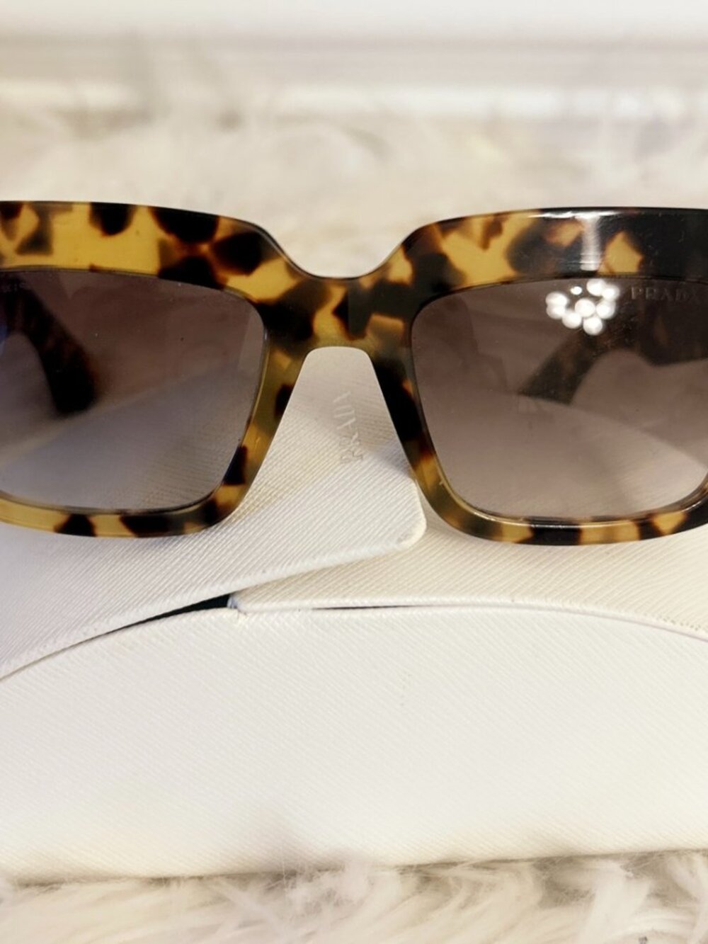 Prada Poeme collection Sunglasses in Brown Tortoise/Havana